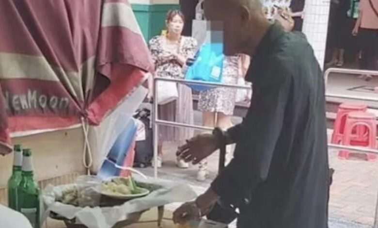 chinatown hawker leftovers consumption
